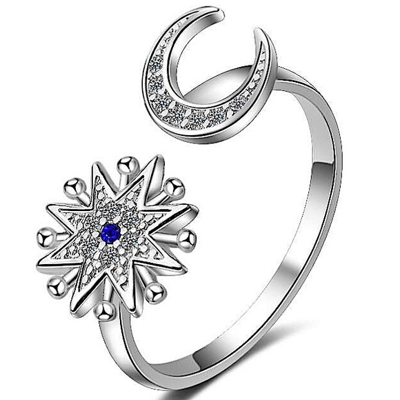 STERLING SILVER MOON & STAR RING ADJUSTABLE - Picture 2 of 7